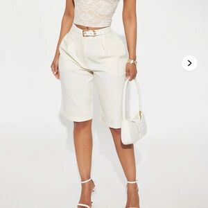 Fashion Nova Cream Women's Shorts
